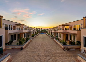 Hotel Royal Apartment cazare Michamvi