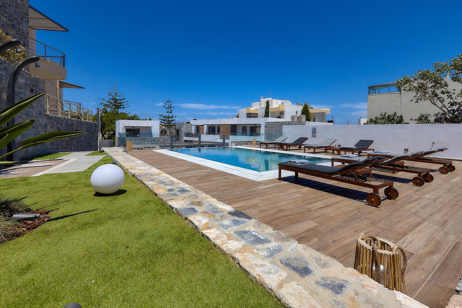 dal travel Seascape Luxury Residences