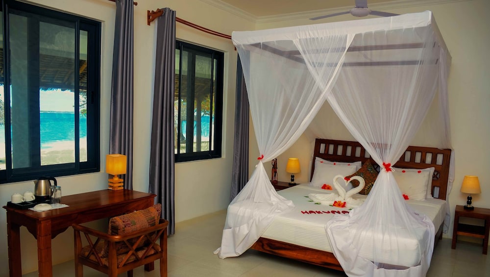 Manolo Beach Resort