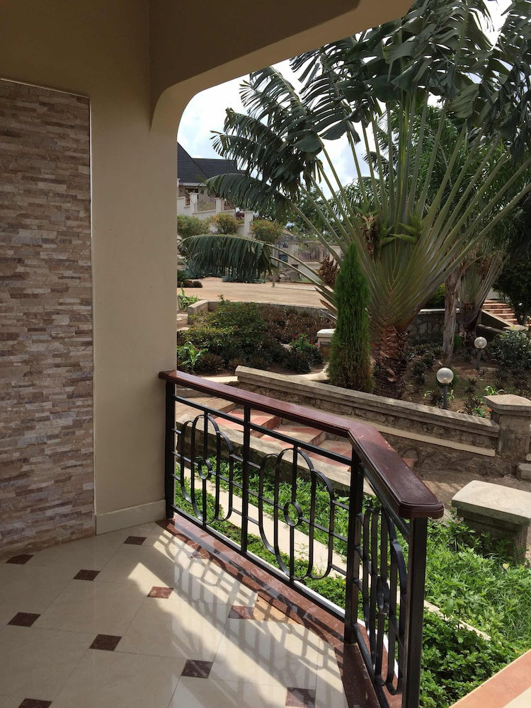 The Lahe Hotels