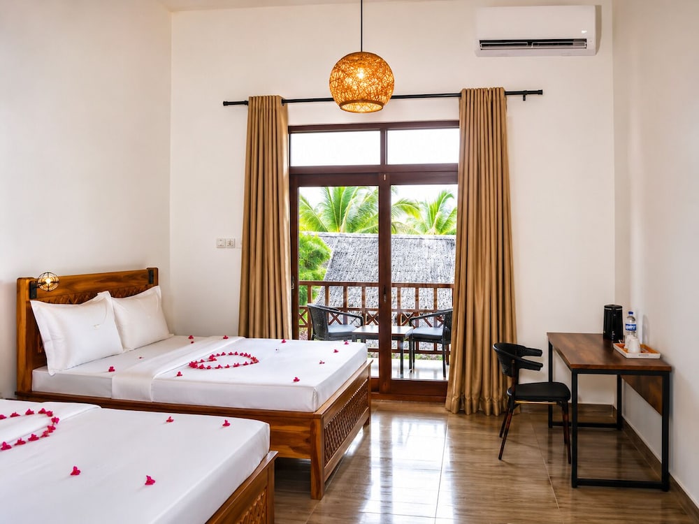 Hotel Nungwi Turtle Cave Resort