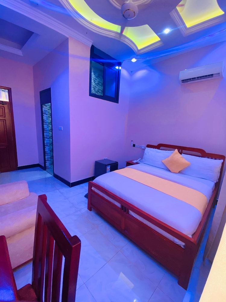 Gombe Park Hotel