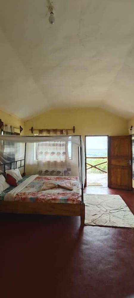 Hotel African Sunrise Lodge And Campsite