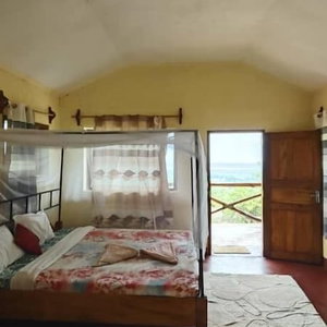 Hotel African Sunrise Lodge And Campsite cazare Mto wa Mbu