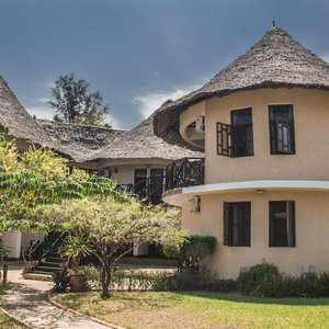 Hotel Millennium Sea Breeze Resort cazare Bagamoyo