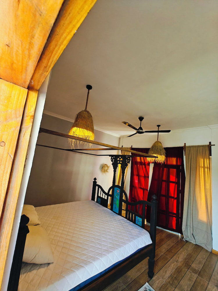Nungwi Roses Lodge