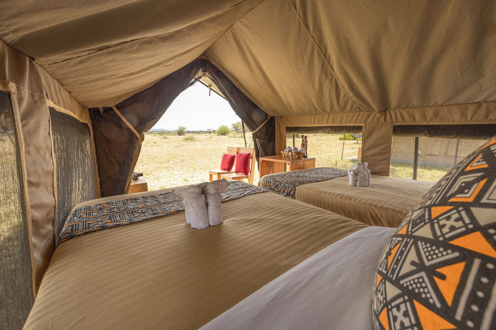 Africa Safari Ngorongoro Ndutu Camping