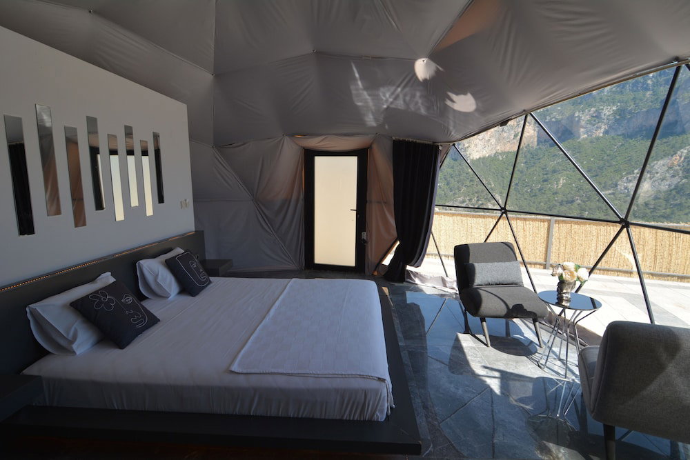 Kabak Freedom Deluxe Hotel