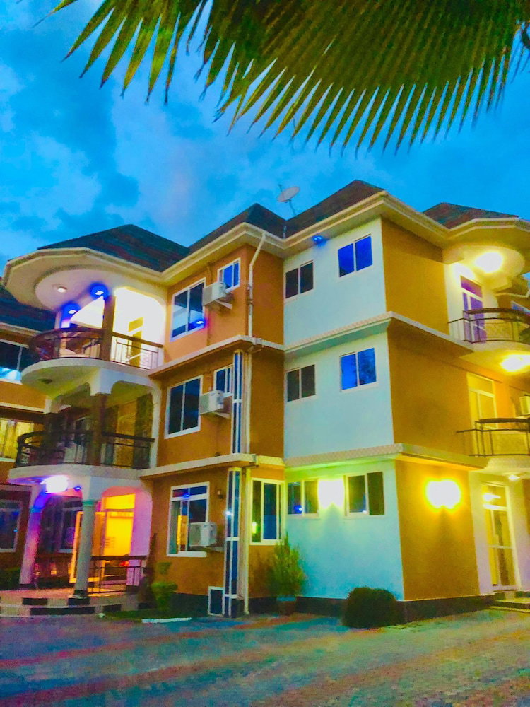 Hotel Mazubu Grand Hotel