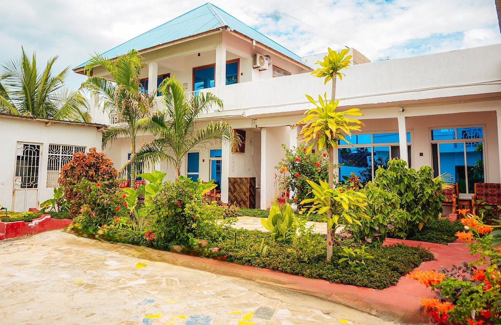 Hotel Karibu House Paje