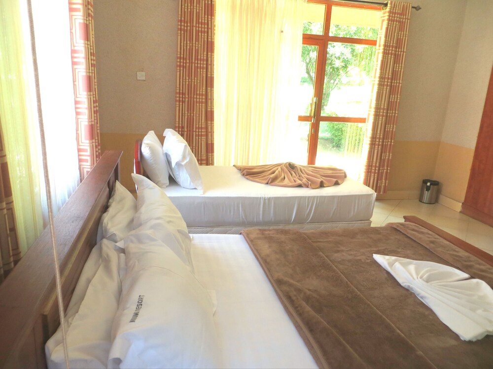 Mikumi Resort And Safari Hotel