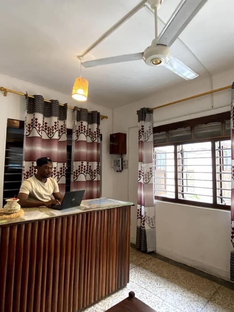 Hotel Flamingo Guest House