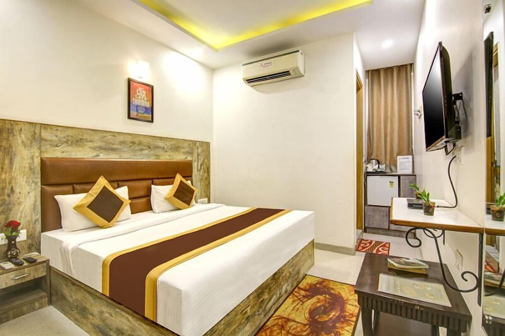 Gracious Hotel