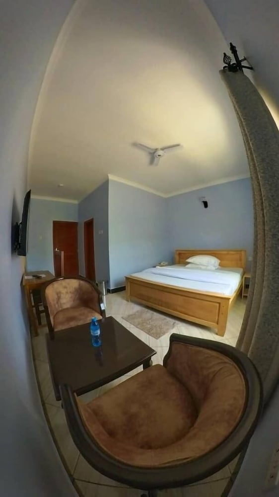 Hideway Resort