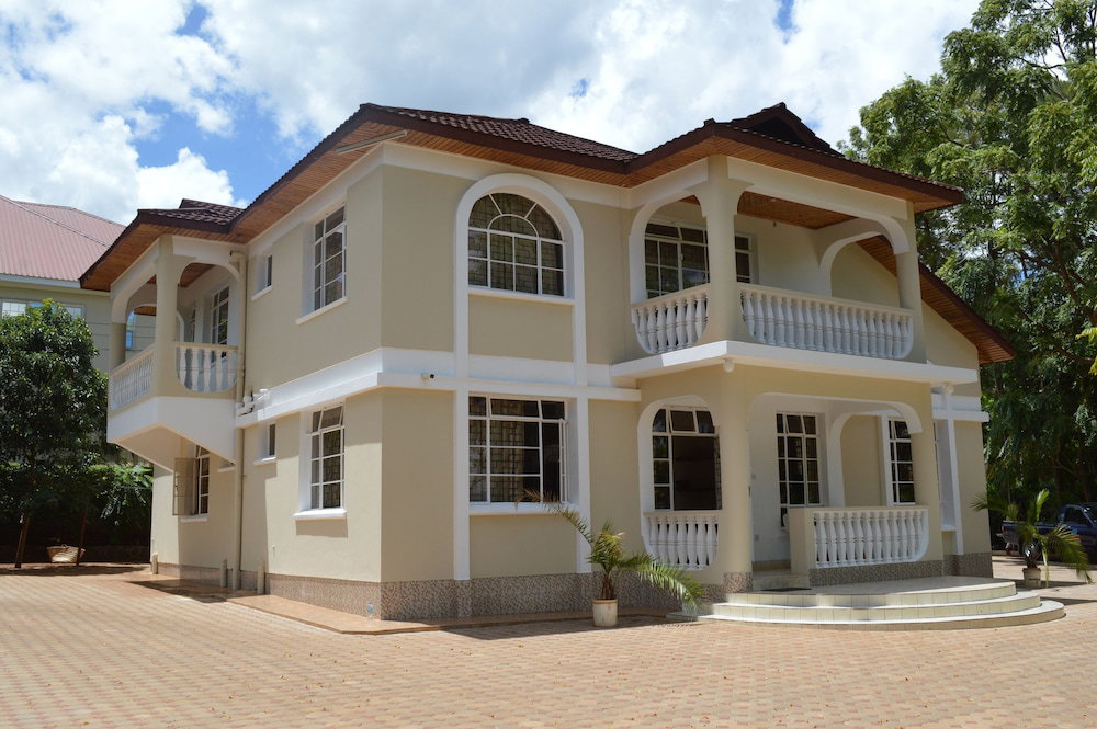 Hotel Kilimanjaro Resort
