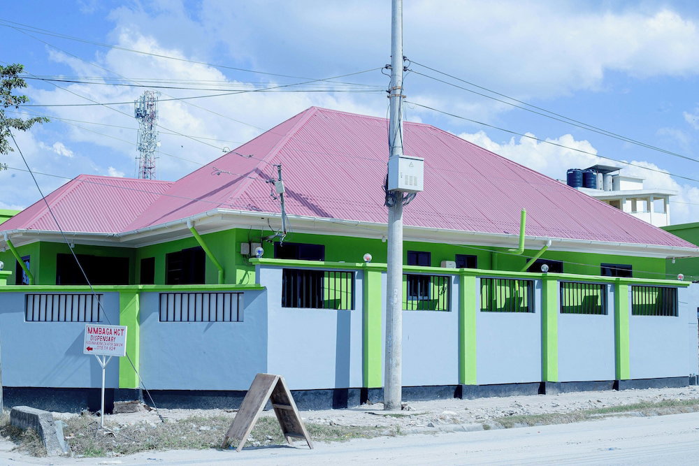 Hotel L &J Modern Backpackers Bnb