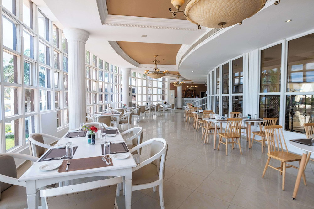 Hotel Golden Tulip Dar Es Salaam
