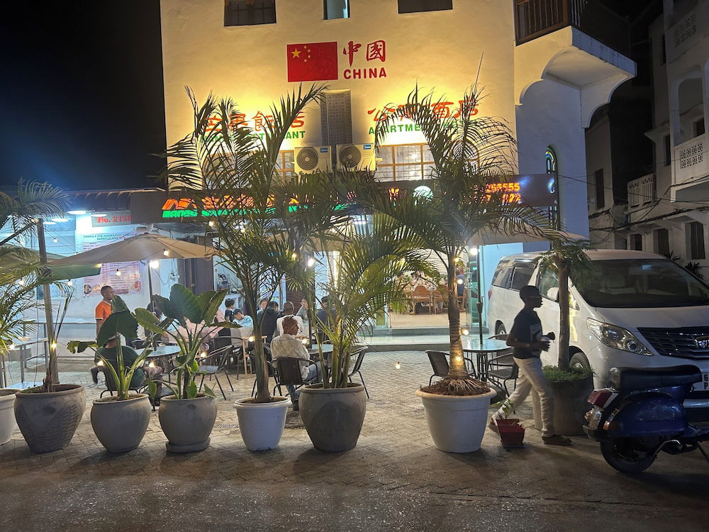 Hotel Mango Restaurant And Apartment Hotel