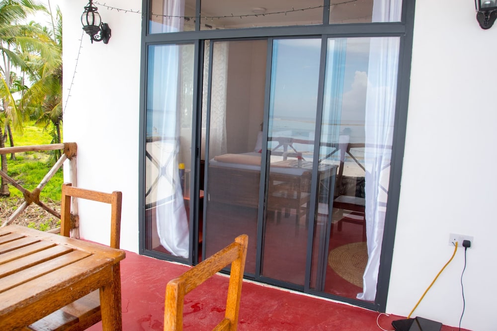 Hotel Mambo Villa