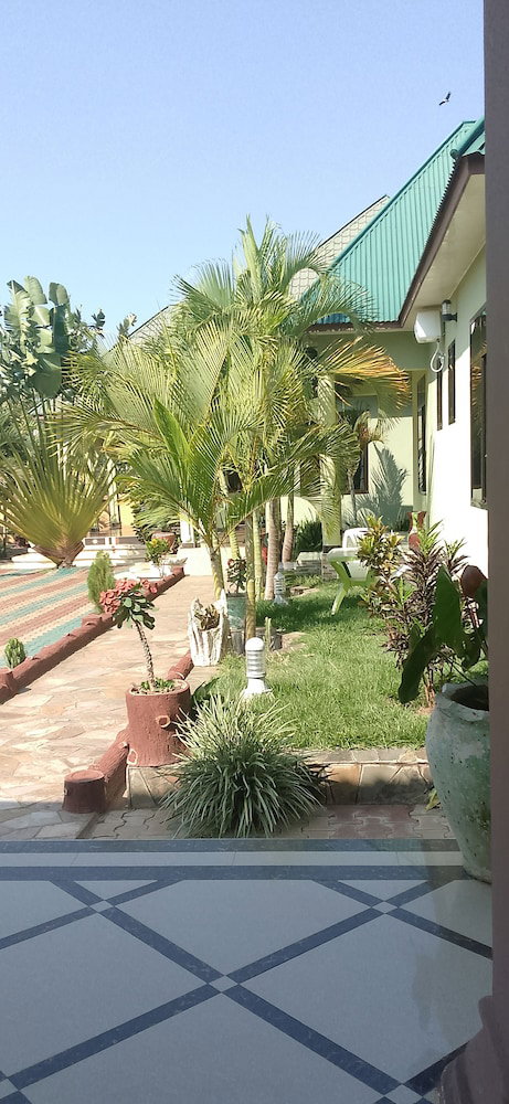 Hotel Elegance Lodge &Hotel