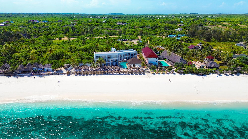 Hotel Ahg Sun Bay Mlilile Beach Hotel