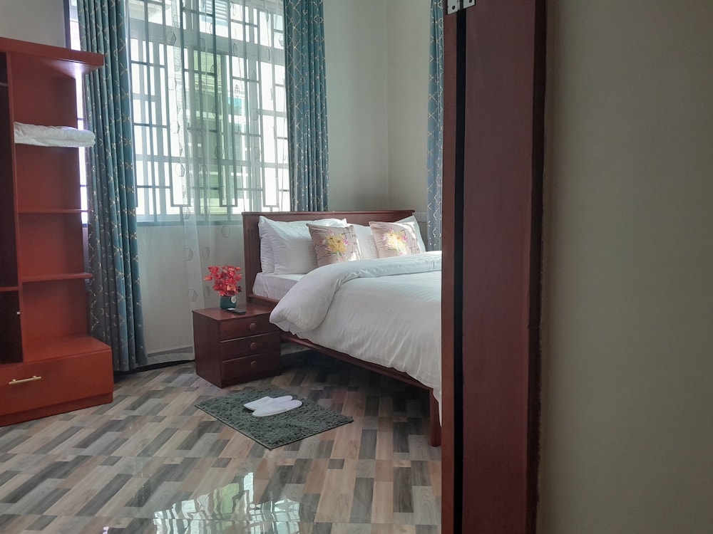 Villa Home Hotel & Apartment
