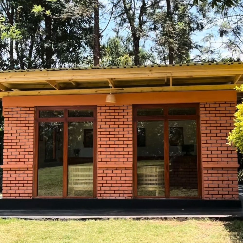 Shose Farmhouse Chalets & Campsite