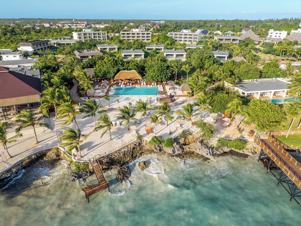 Hotel Kwanza Resort By Sunrise