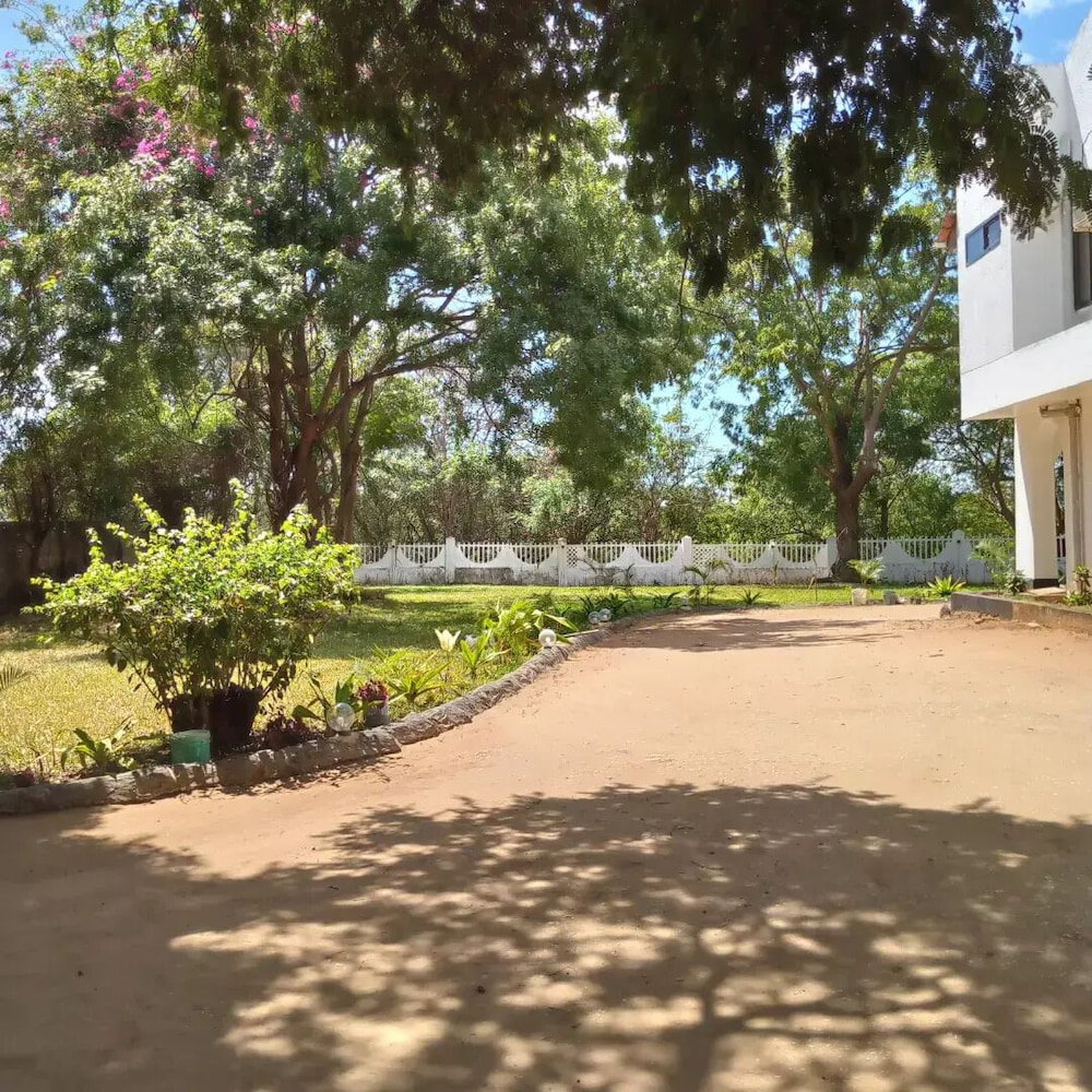 Upper Hill Place