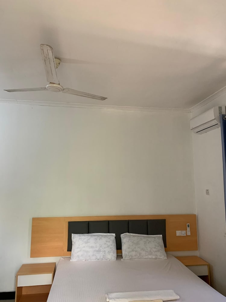 Huasheng Hotel