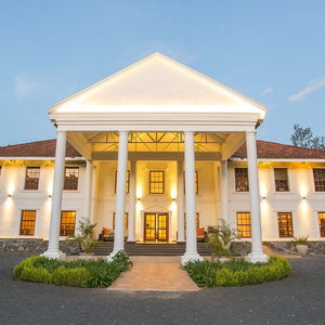 Hotel Amani Safari Lodge cazare Arusha