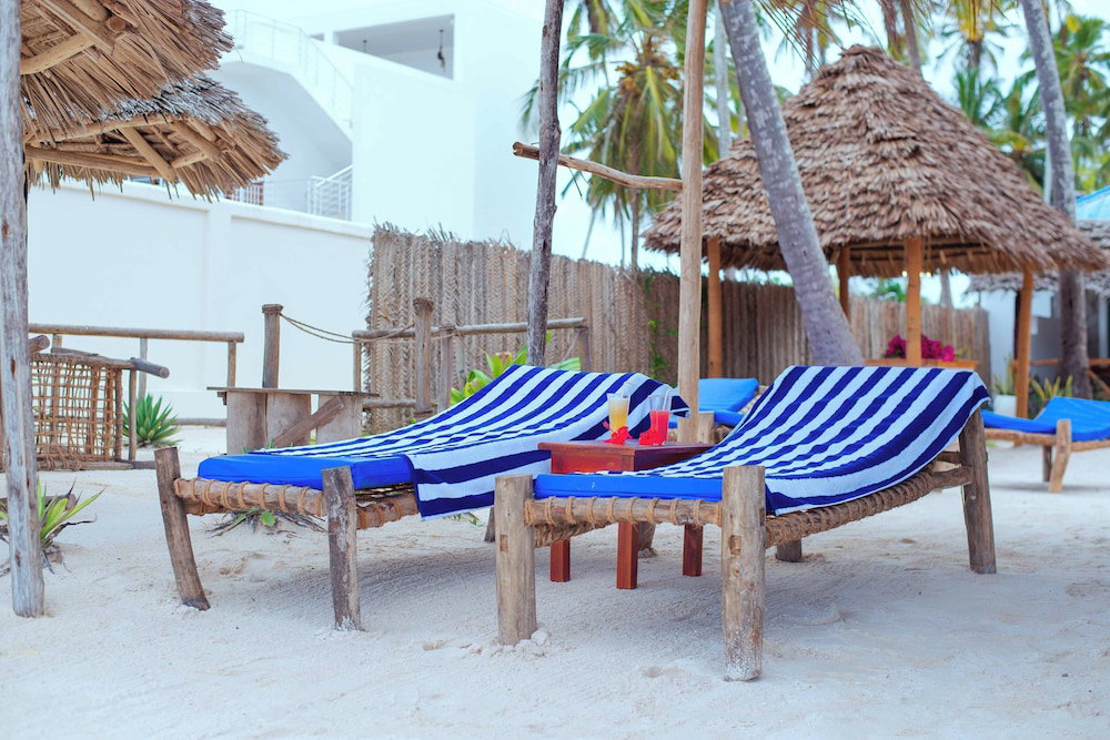 Hotel Suda Beach Lodge