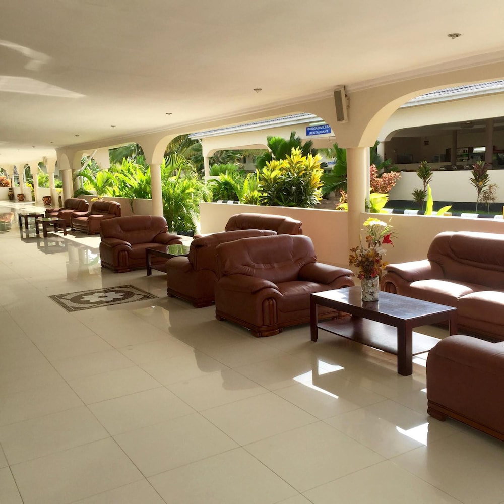 Oceanic Bay Hotel & Resort
