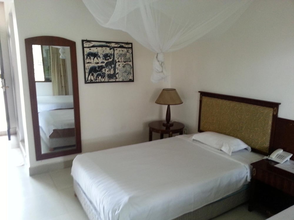 Oceanic Bay Hotel & Resort