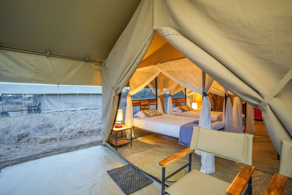 Hotel Malaika Ndutu Migration Camp