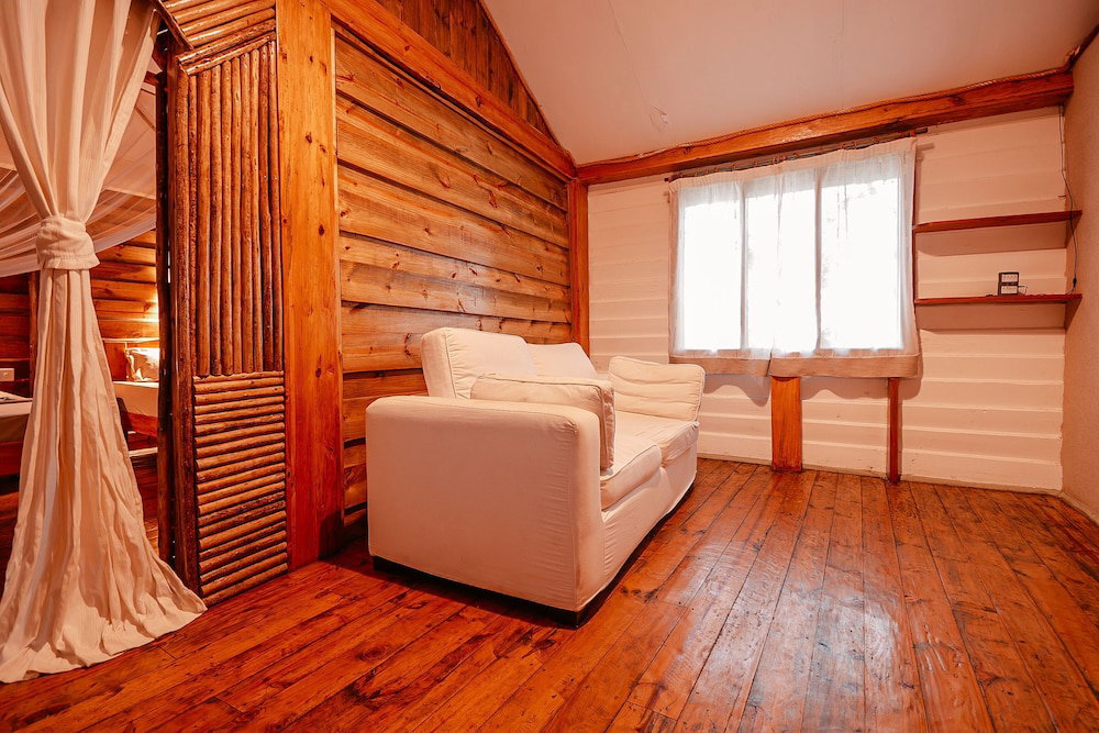 Miseni Retreat