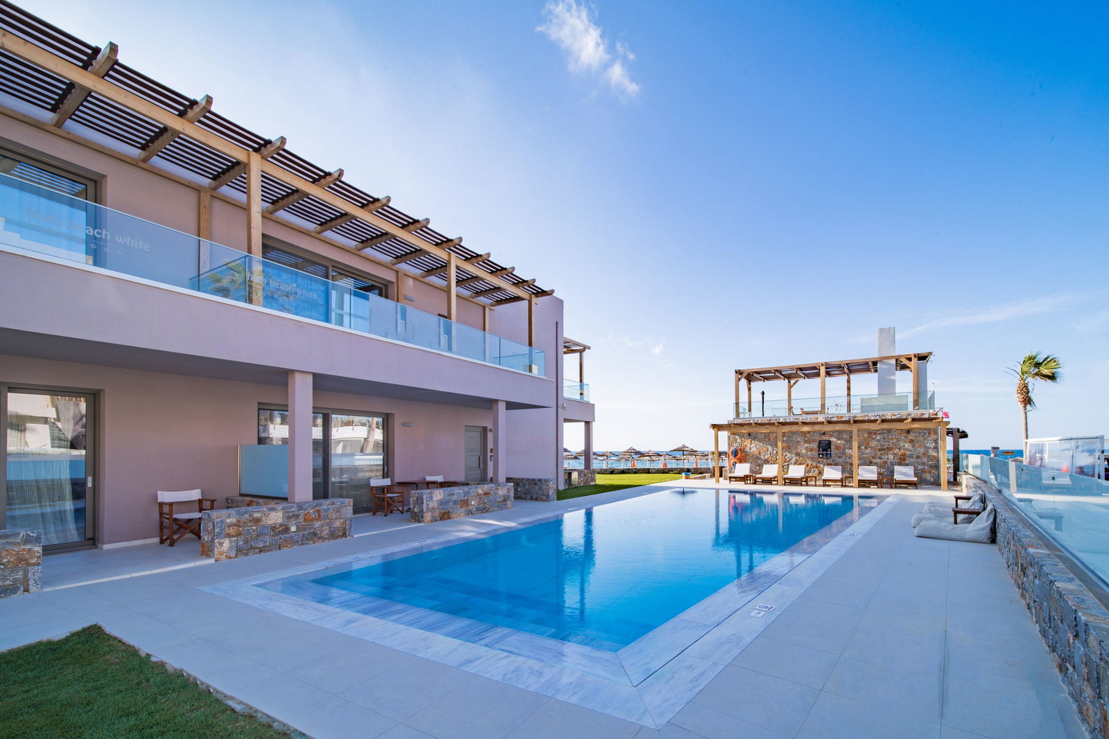 High Beach White, The Villa Collection