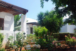 Hotel Maritimo Beach Hotel cazare Sision