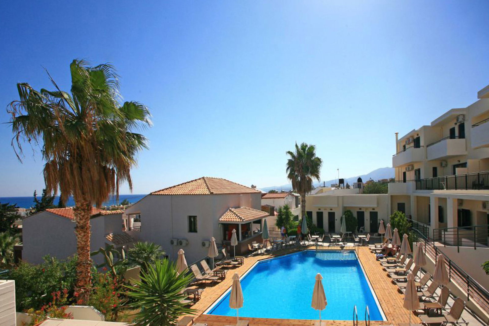 dal travel Katrin Suites