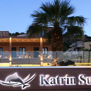 Hotel Katrin Suites cazare Stalis