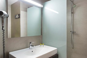 Hotel B&B Hotel Milano Monza cazare Monza
