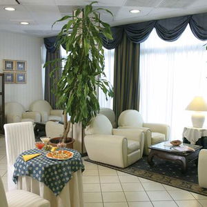 Hotel B&B Hotel Ferrara cazare Ferrara