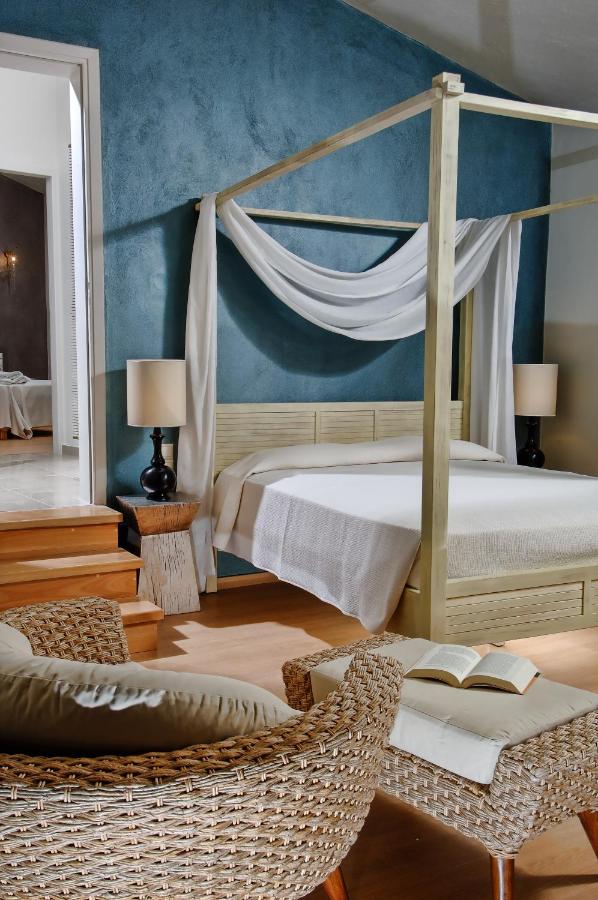 dal travel Paradise Island Villas