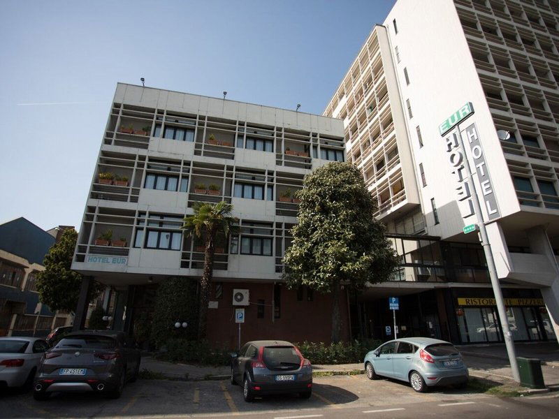 Hotel Ih Hotels Milano Eur Trezzano Sul Naviglio