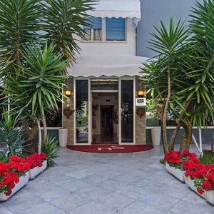 Hotel Scandinavia cazare Marina di Massa