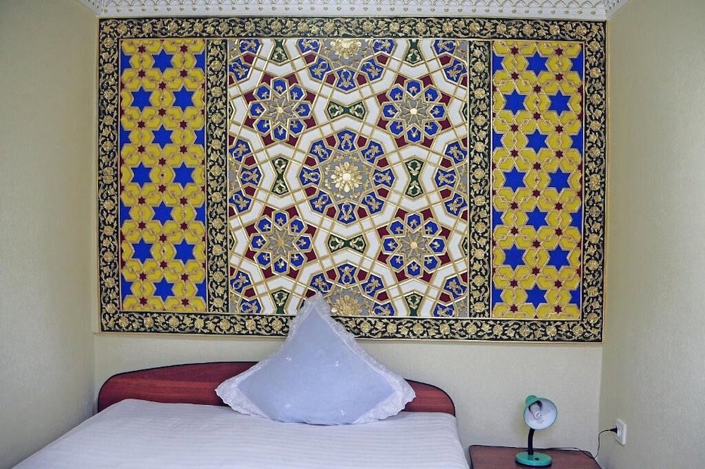 Hotel Sukhrob Barzu Hotel