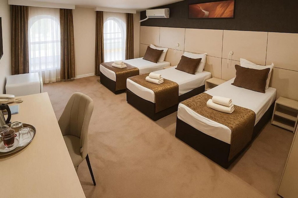 Hotel City Hotel