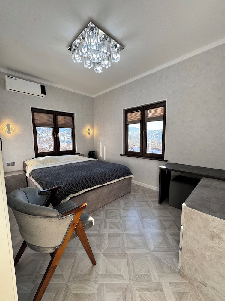 Hotel Guest House Mountine Paradise