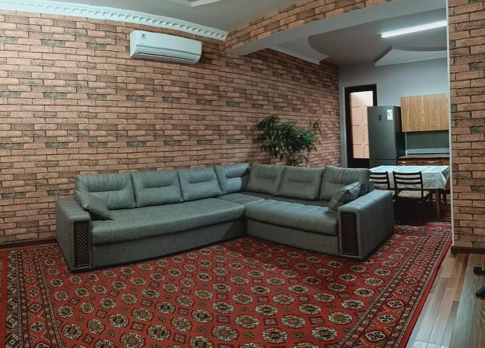 Hotel House4You