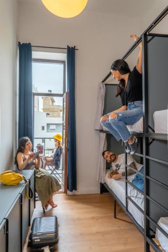 dal travel Intra Muros Boutique Hostel
